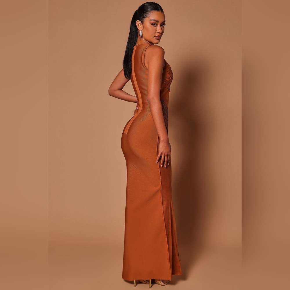 nova luxe emblish dress - Picture 2 of 9